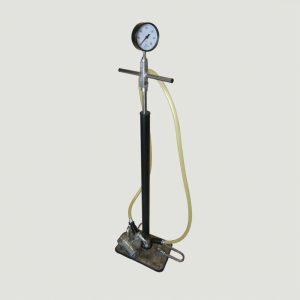 Bike pump with gauge