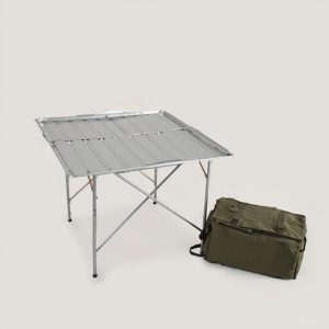 Folding camping table