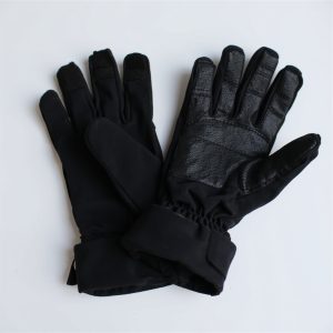 Gloves with touchscreen fingertips