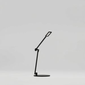 LED desk lamp with dimmer