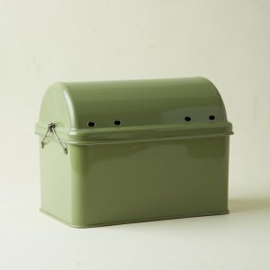 Metal bread bin