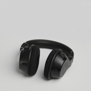 Wireless over-ear headphones